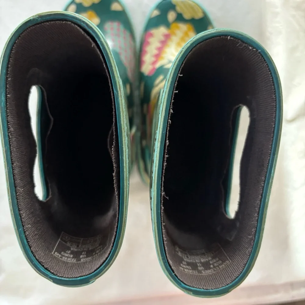 Bogs Skipper Cloud Rain boots Blue and Yellow Floral SZ 11 Worn